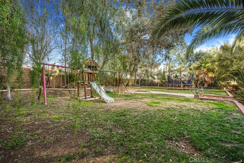 40939 Woodshire Drive Property Photo 44