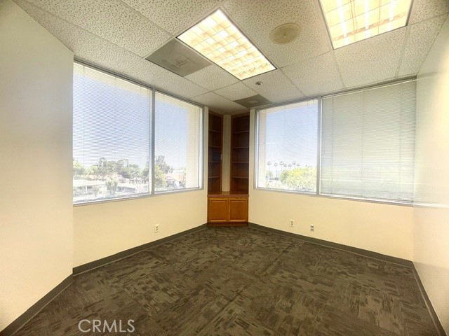 1425 W Foothill 305 Property Photo 8