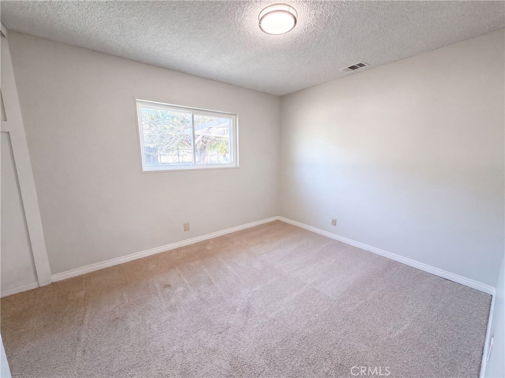 26934 10th Property Photo 11