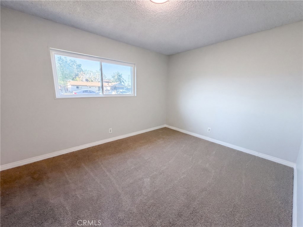26934 10th Property Photo 16