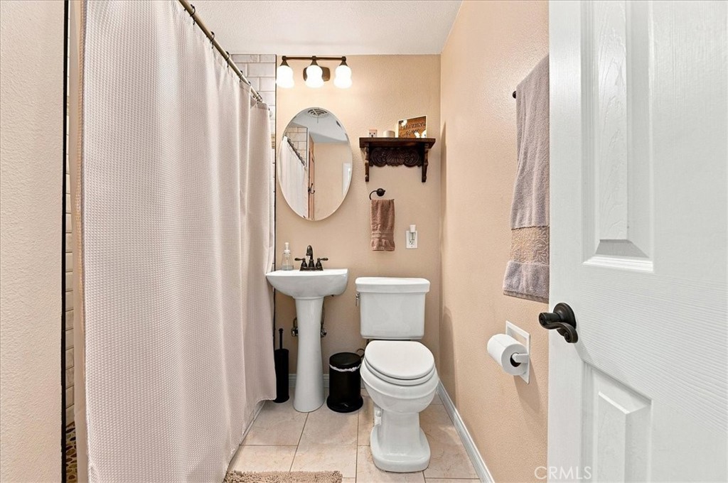 5105 Golden Property Photo 27