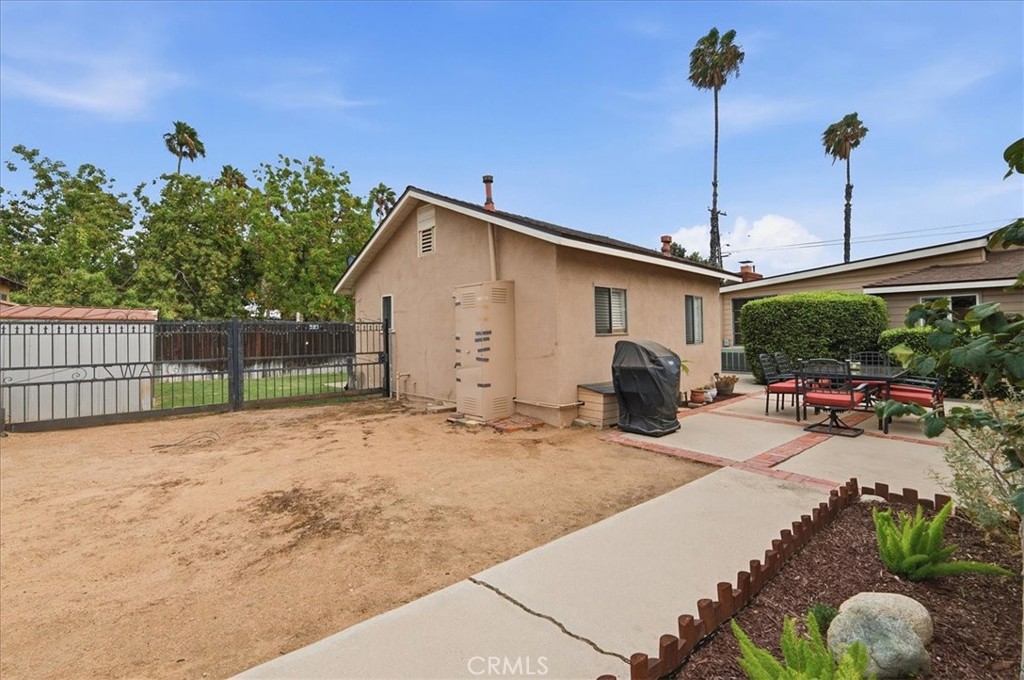 5105 Golden Property Photo 39
