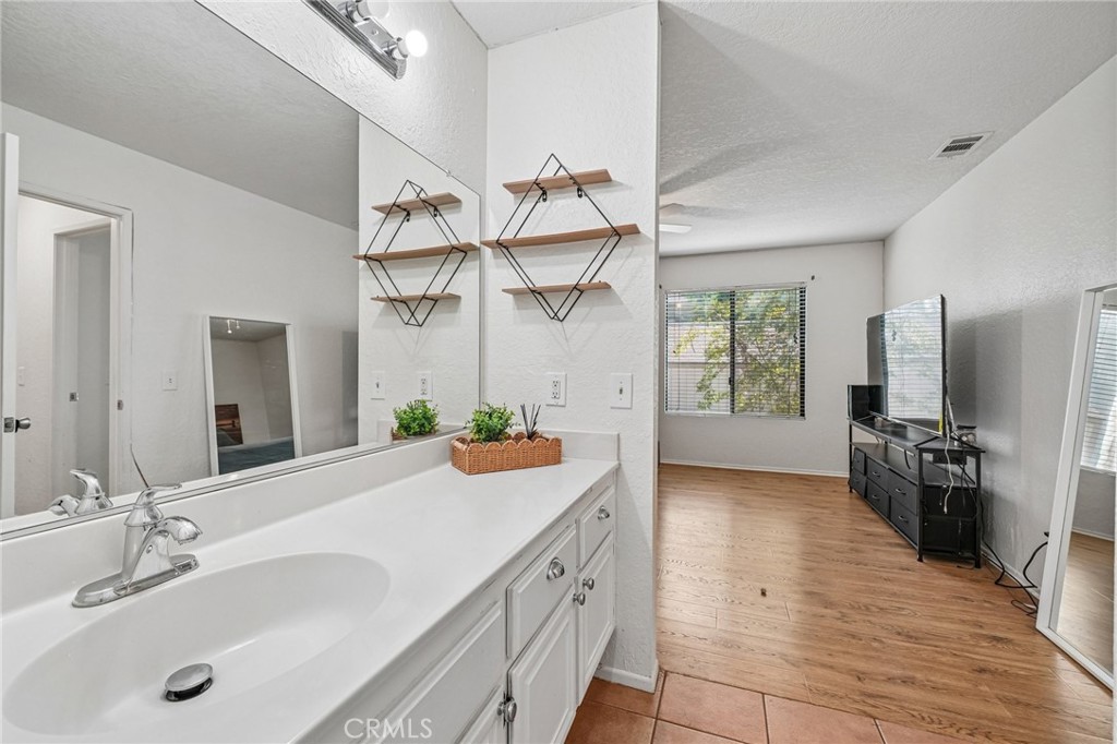 600 Central 342 Property Photo 14