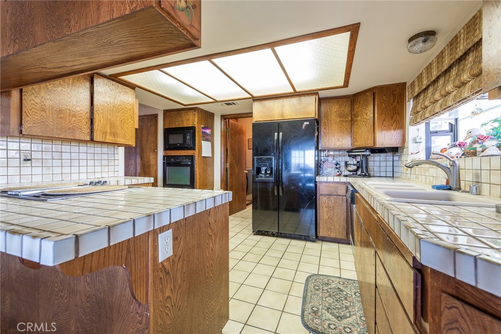 5305 Park Ln Property Photo 29