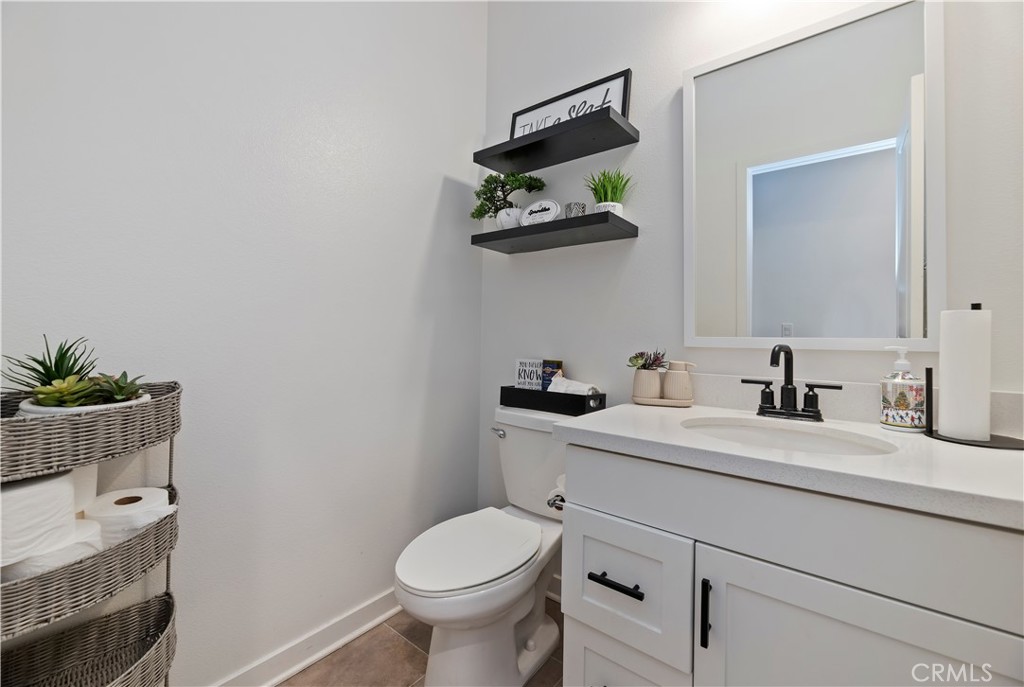 14016 Liguria Property Photo 19