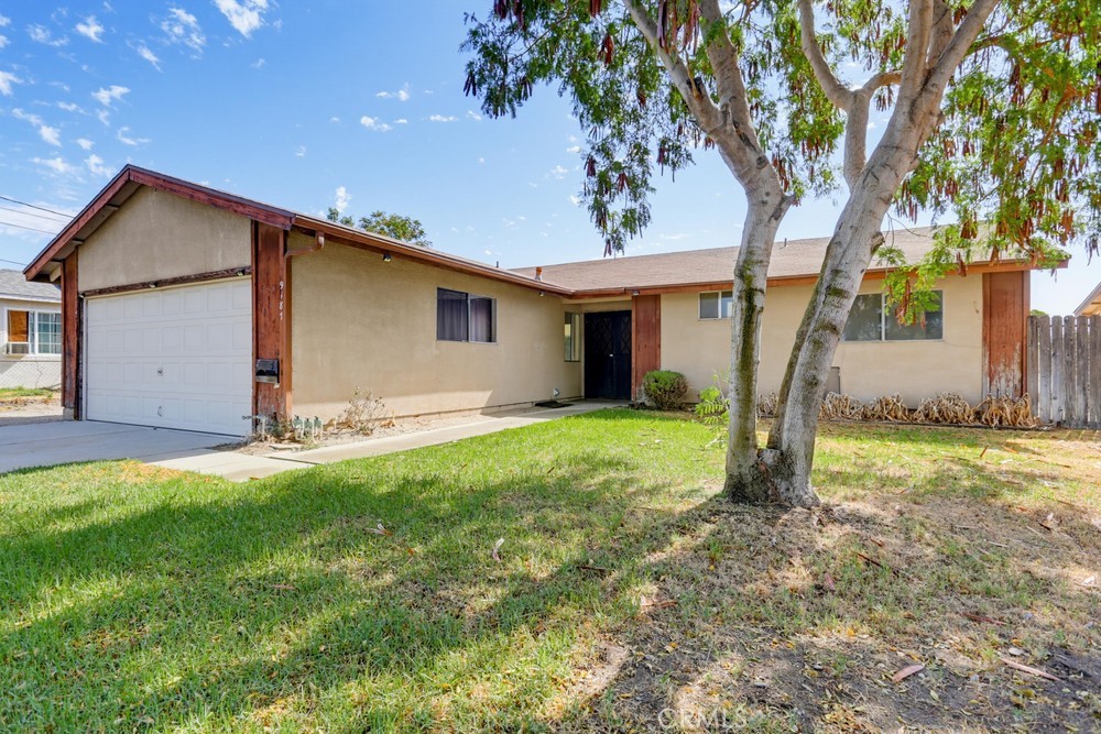 9187 Cypress Property Photo 2