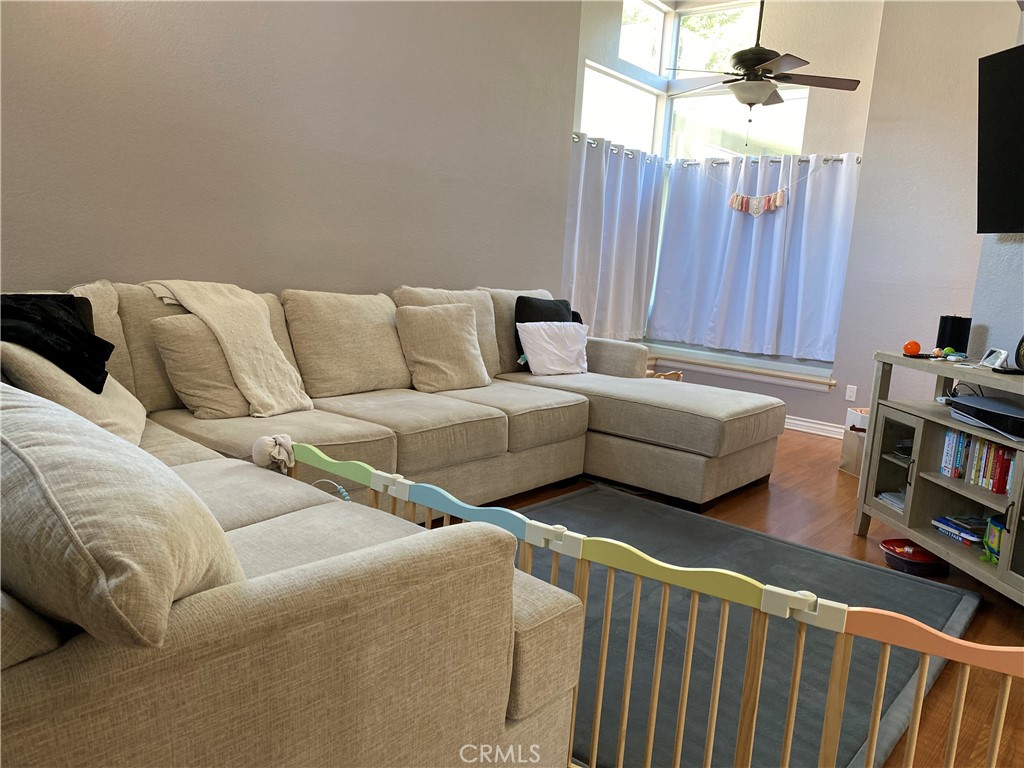 11753 Malagon Property Photo 4