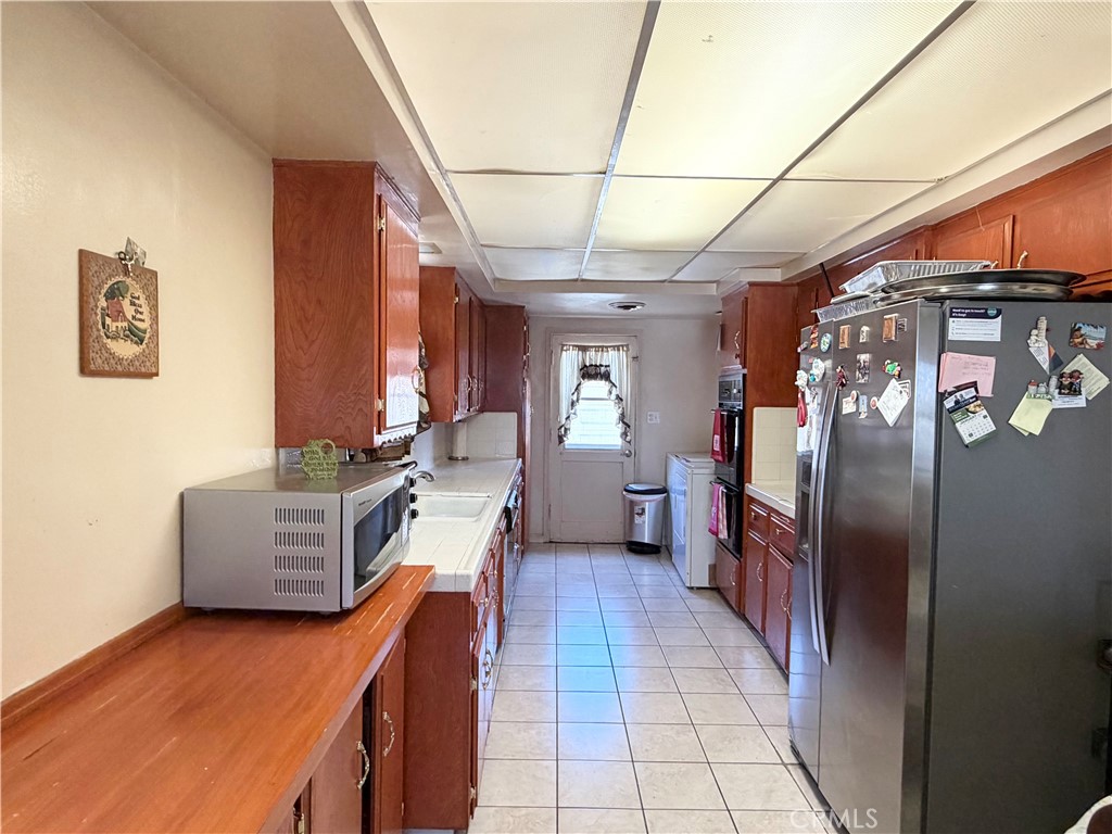 10166 Pounds Ave. Property Photo 6