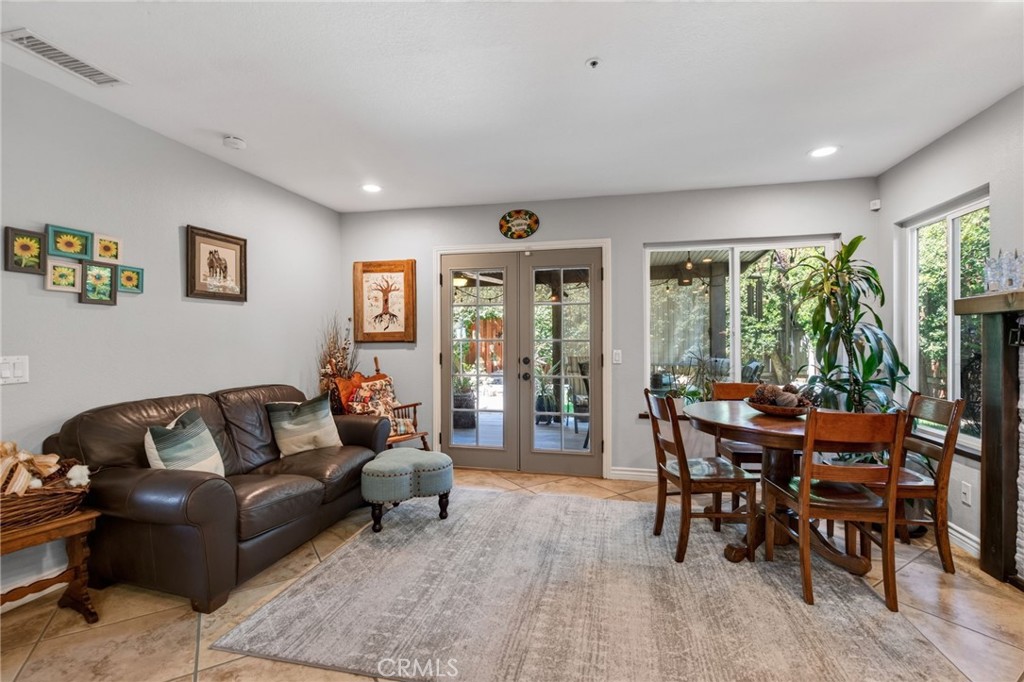 8082 Summer Place Property Photo 13