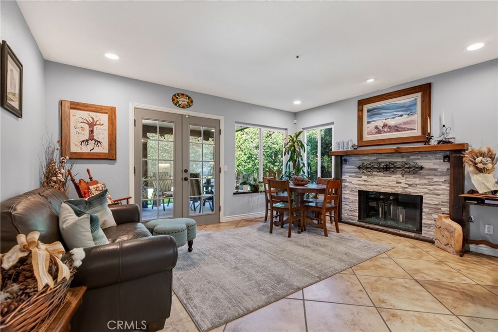 8082 Summer Place Property Photo 14