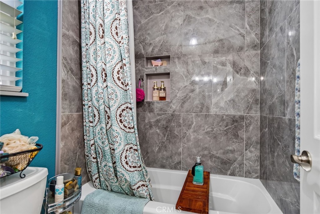 8082 Summer Place Property Photo 28