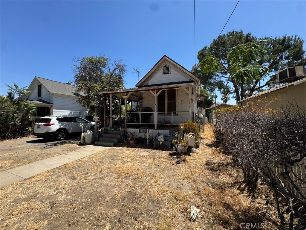 1012 Washington Property Photo 2
