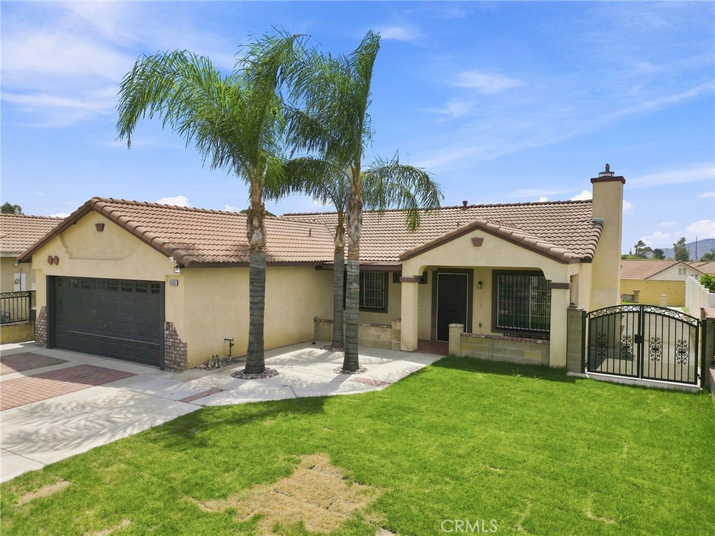 15363 Holly Property Photo 3