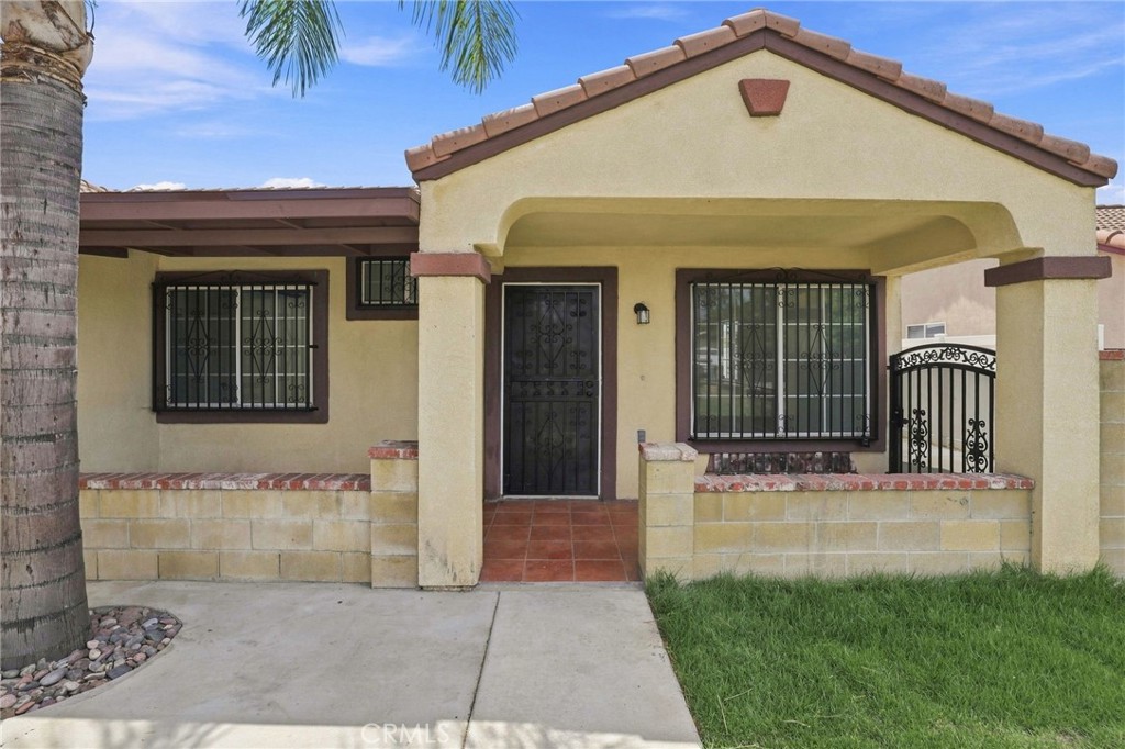 15363 Holly Property Photo 4