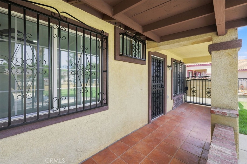 15363 Holly Property Photo 5
