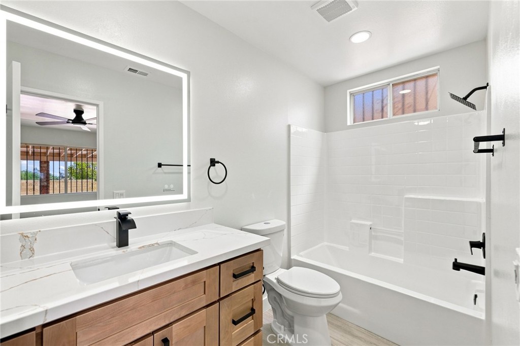 15363 Holly Property Photo 19