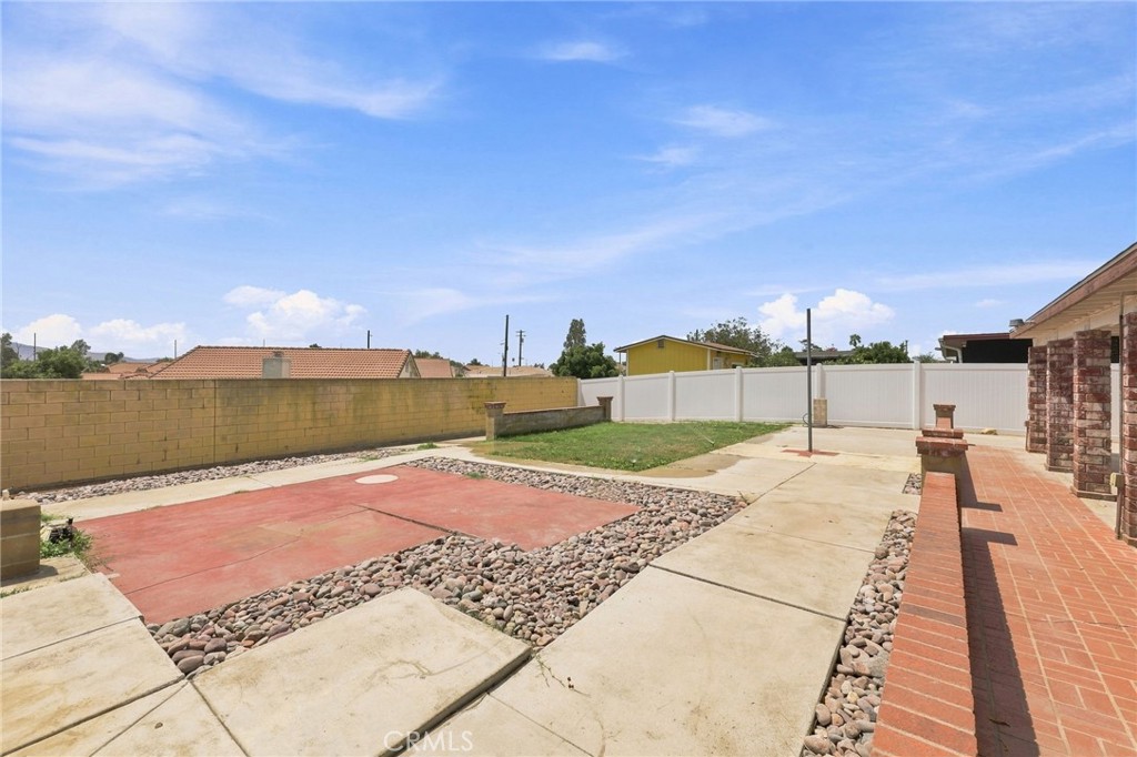 15363 Holly Property Photo 24