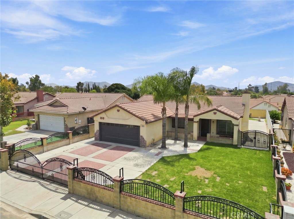 15363 Holly Property Photo 28