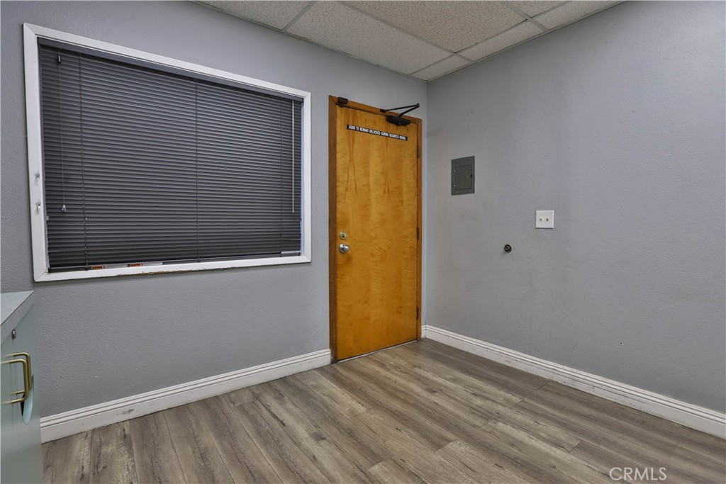 1305 W Arrow Property Photo 6