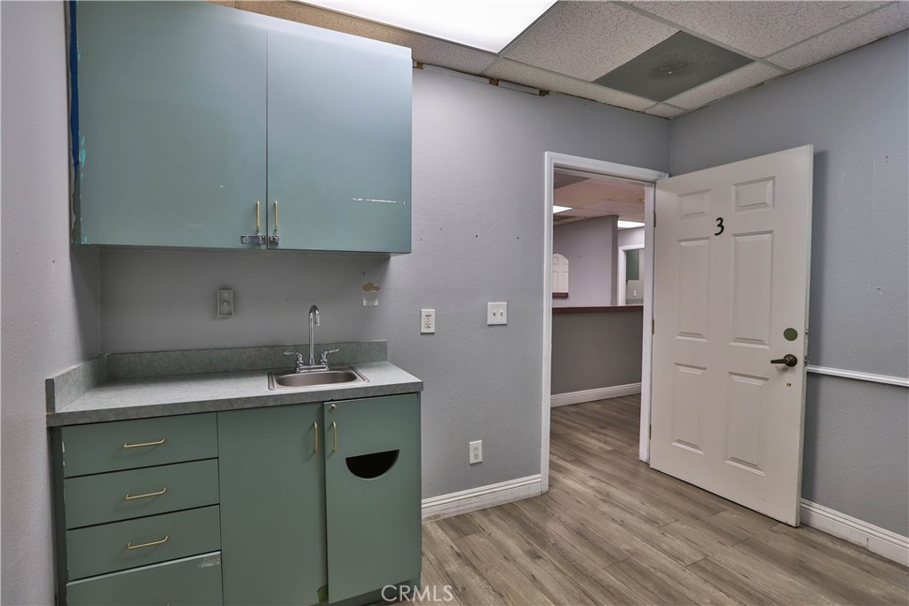 1305 W Arrow Property Photo 16