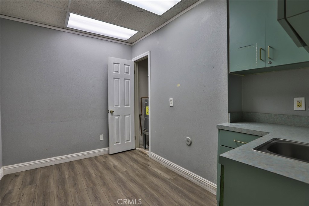 1305 W Arrow Property Photo 18
