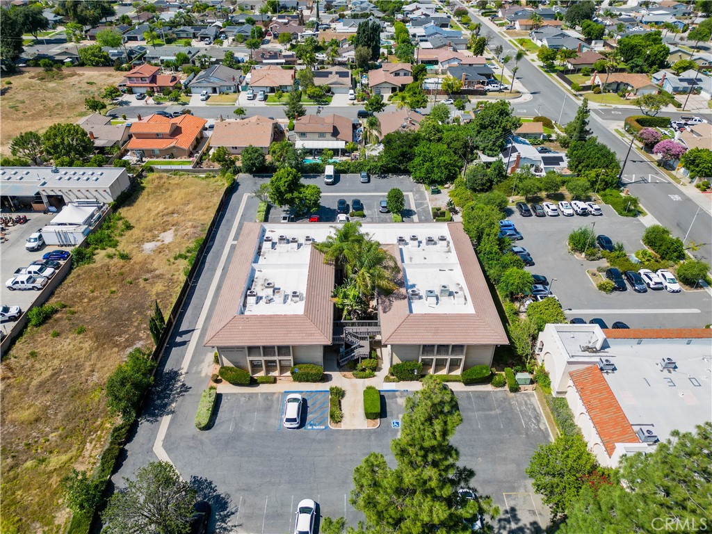 1305 W Arrow Property Photo 30