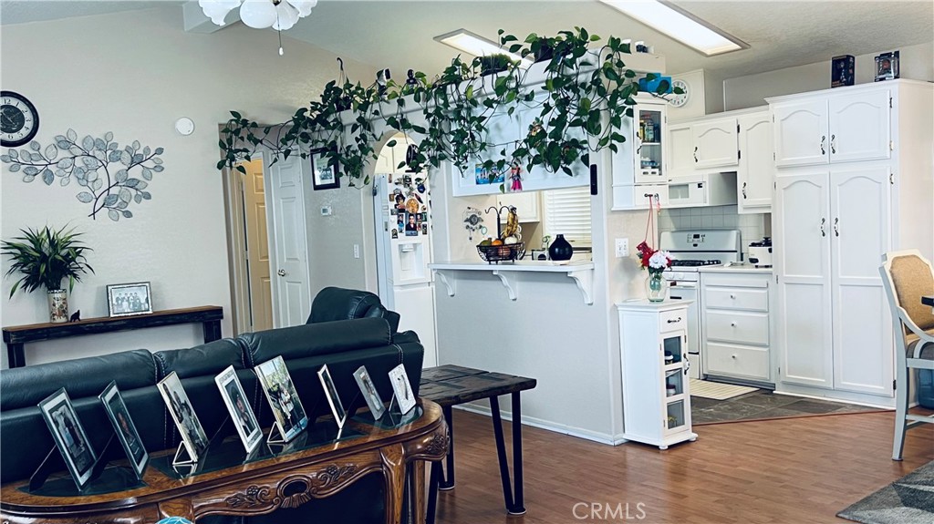 4000 Pierce 63 Property Photo 2