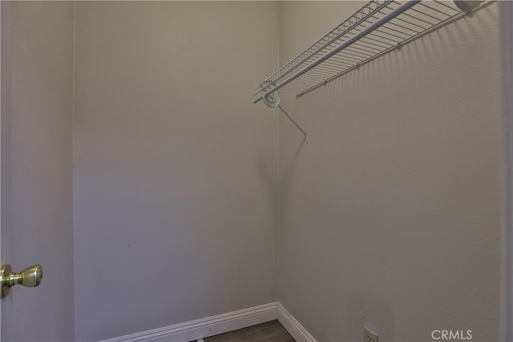 1305 W Arrow Property Photo 6