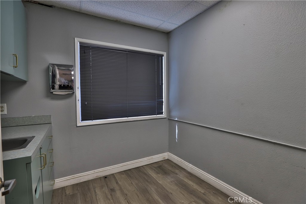 1305 W Arrow Property Photo 12