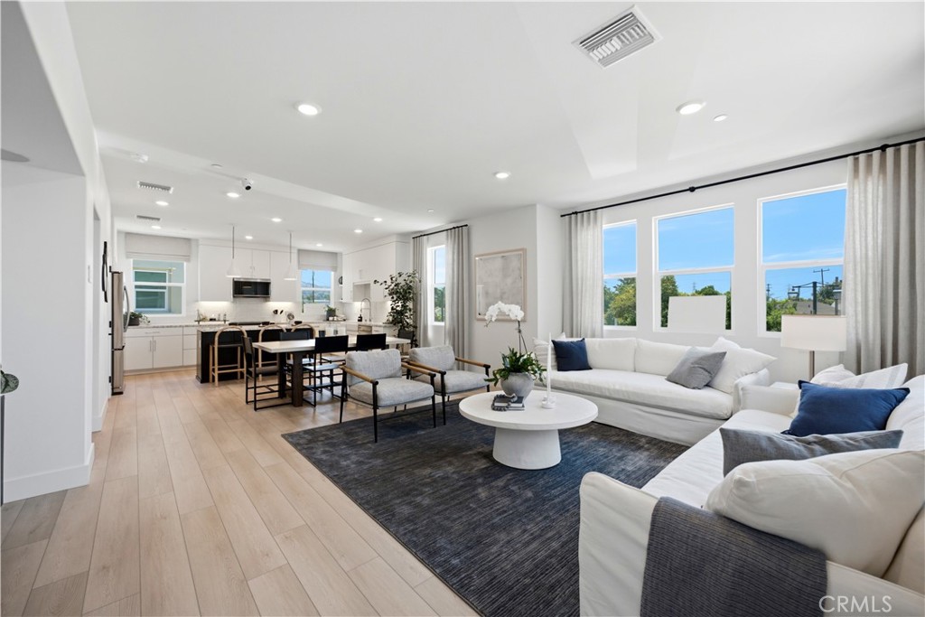 9334 Via Azul Property Photo 1