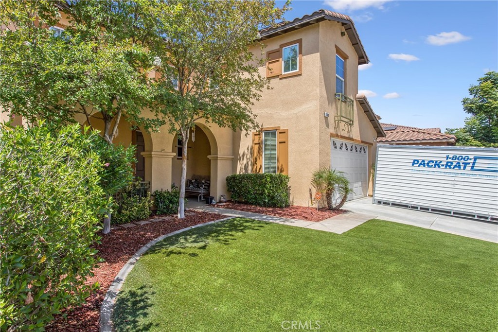 1180 Reisling Property Photo 2