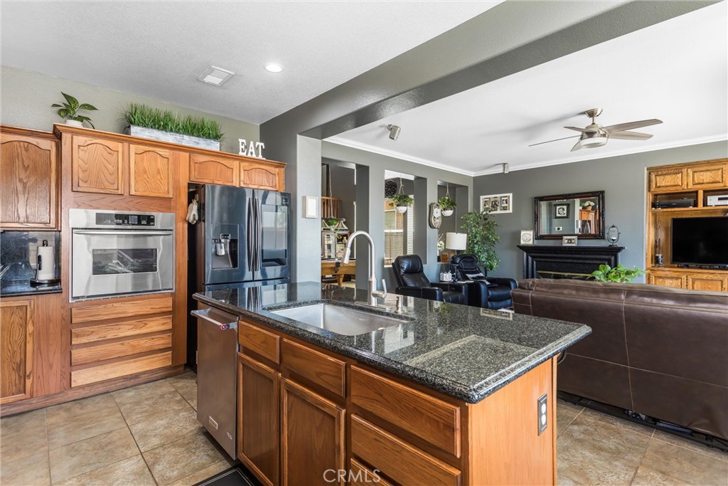 1180 Reisling Property Photo 14