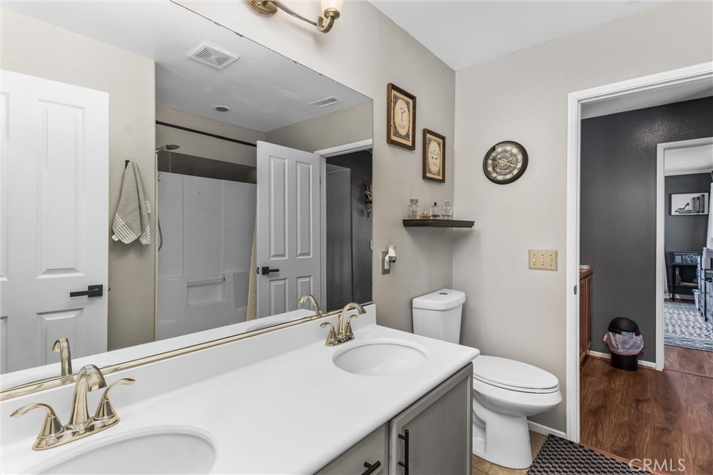 1180 Reisling Property Photo 28