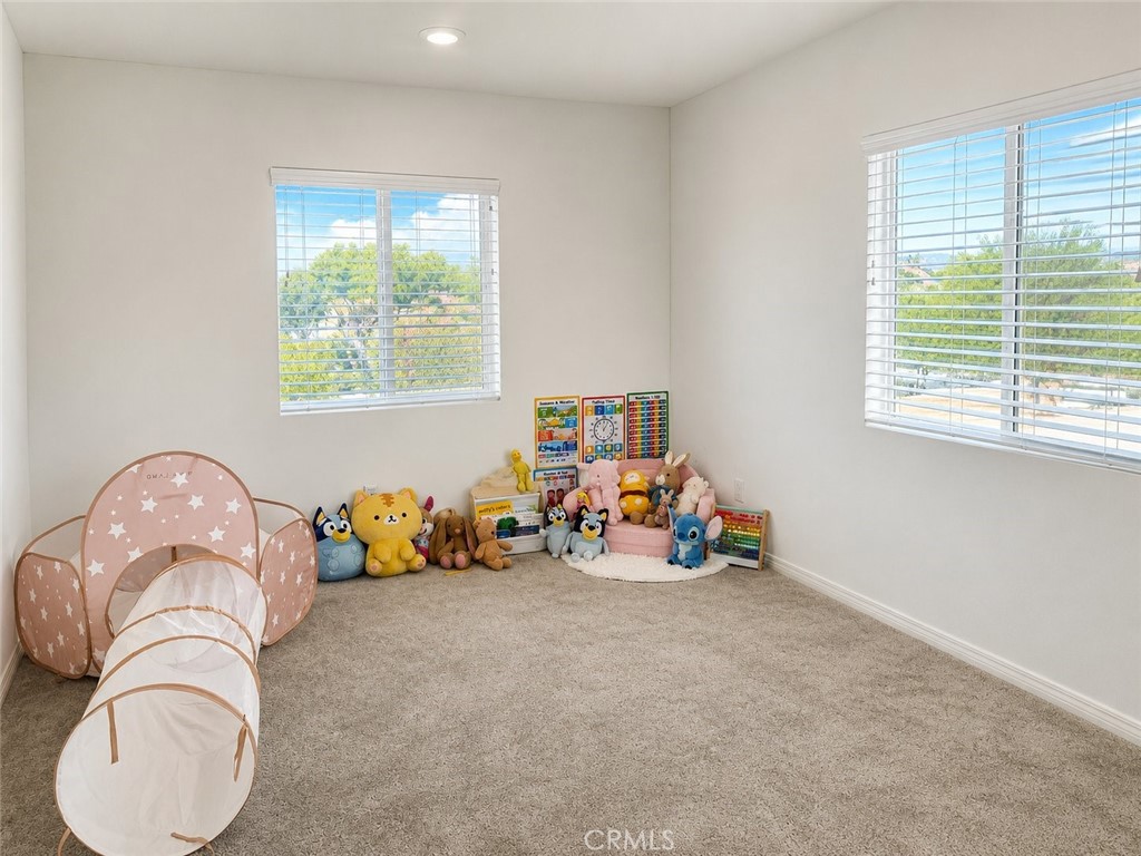 5156 Rowel Street Property Photo 14