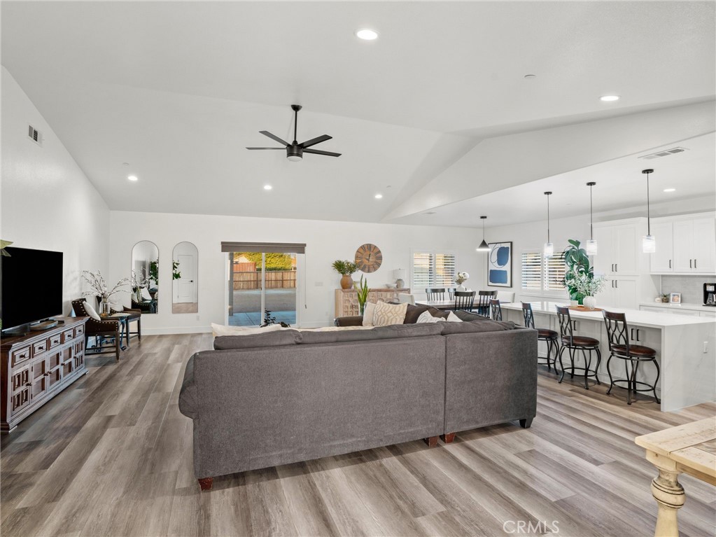 11383 Maple Property Photo 10