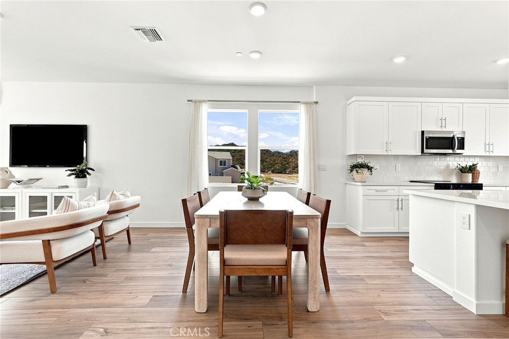 27604 Bareroot Place Property Photo 11