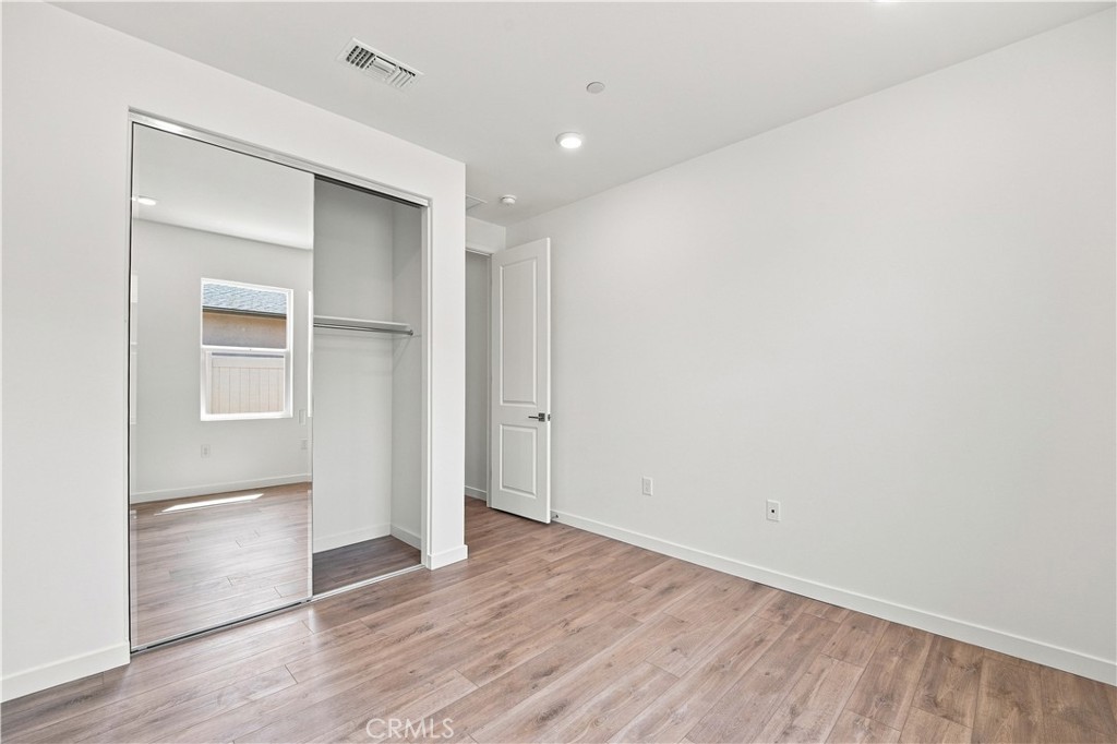 3253 E Avenue J-4 Property Photo 20