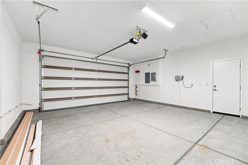 3253 E Avenue J-4 Property Photo 26