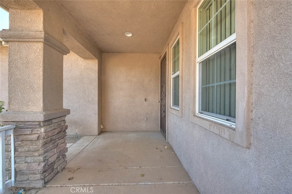 14990 Lexington Property Photo 6