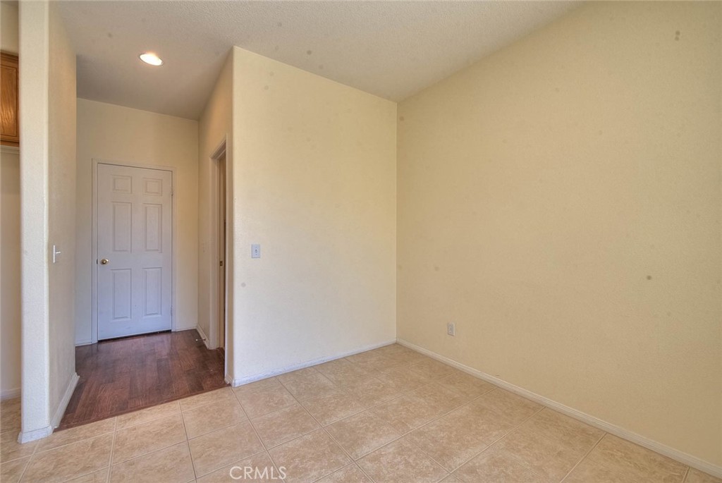 14990 Lexington Property Photo 33