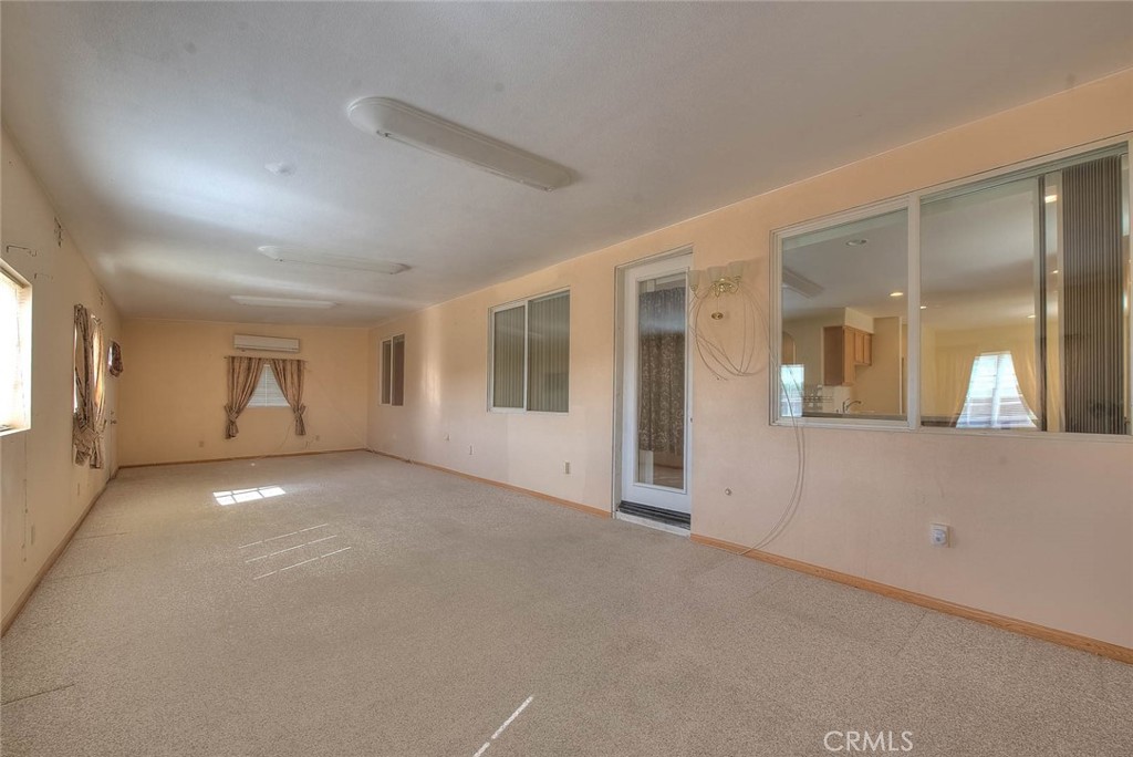 14990 Lexington Property Photo 36