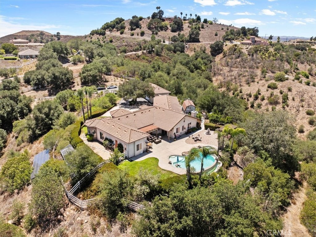26690 Skyrocket Property Photo 3