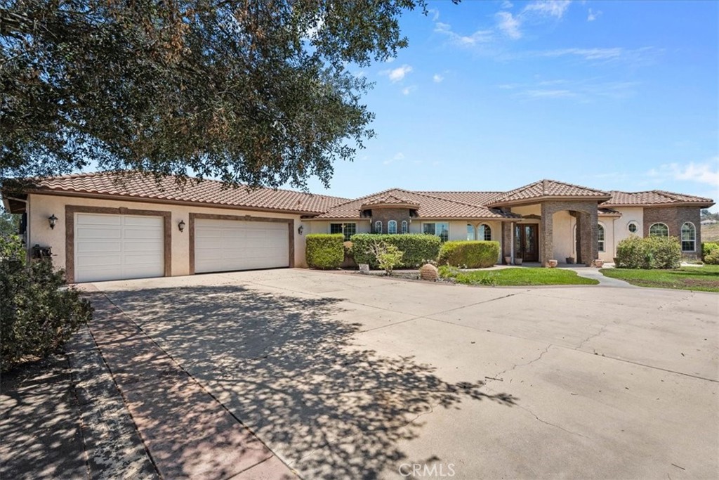 26690 Skyrocket Property Photo 4