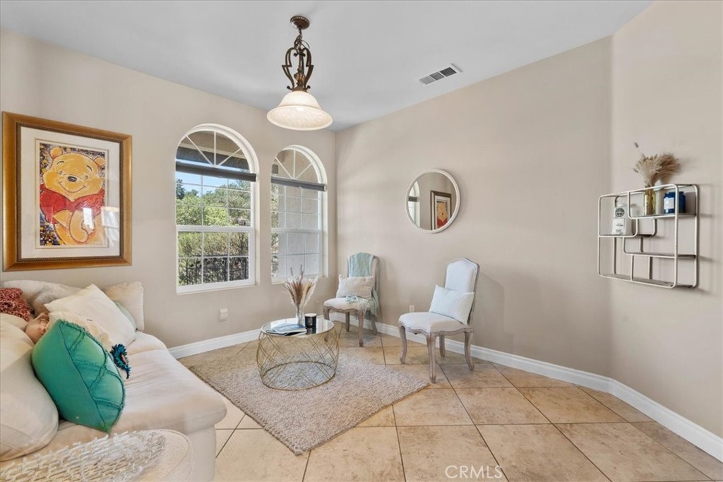 26690 Skyrocket Property Photo 8