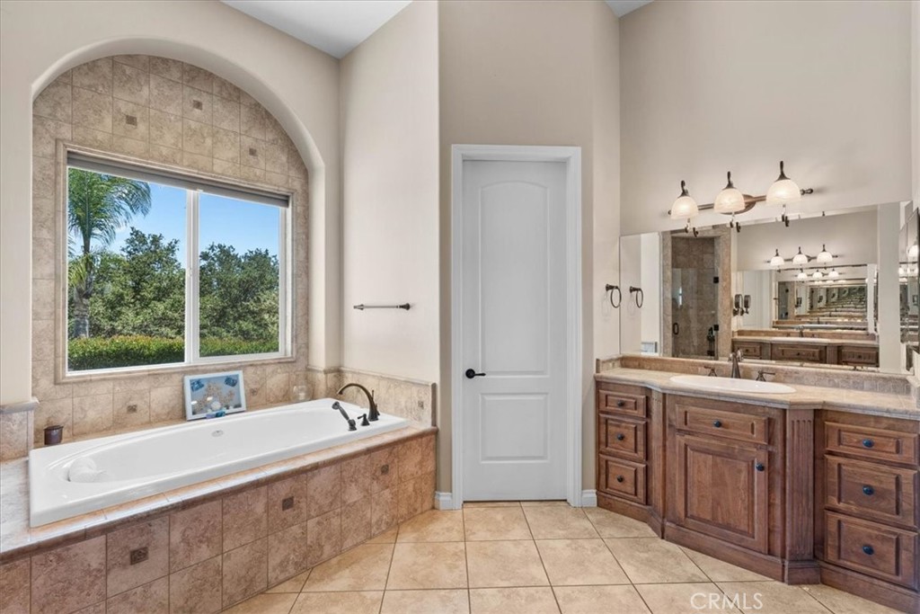 26690 Skyrocket Property Photo 24