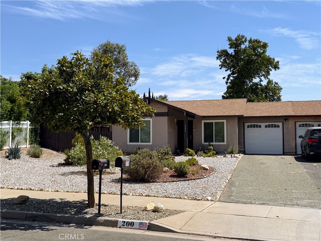 200 Janan Court Property Photo 1
