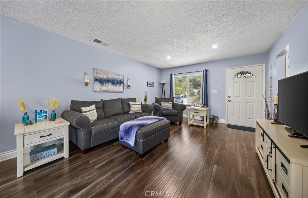 200 Janan Court Property Photo 7