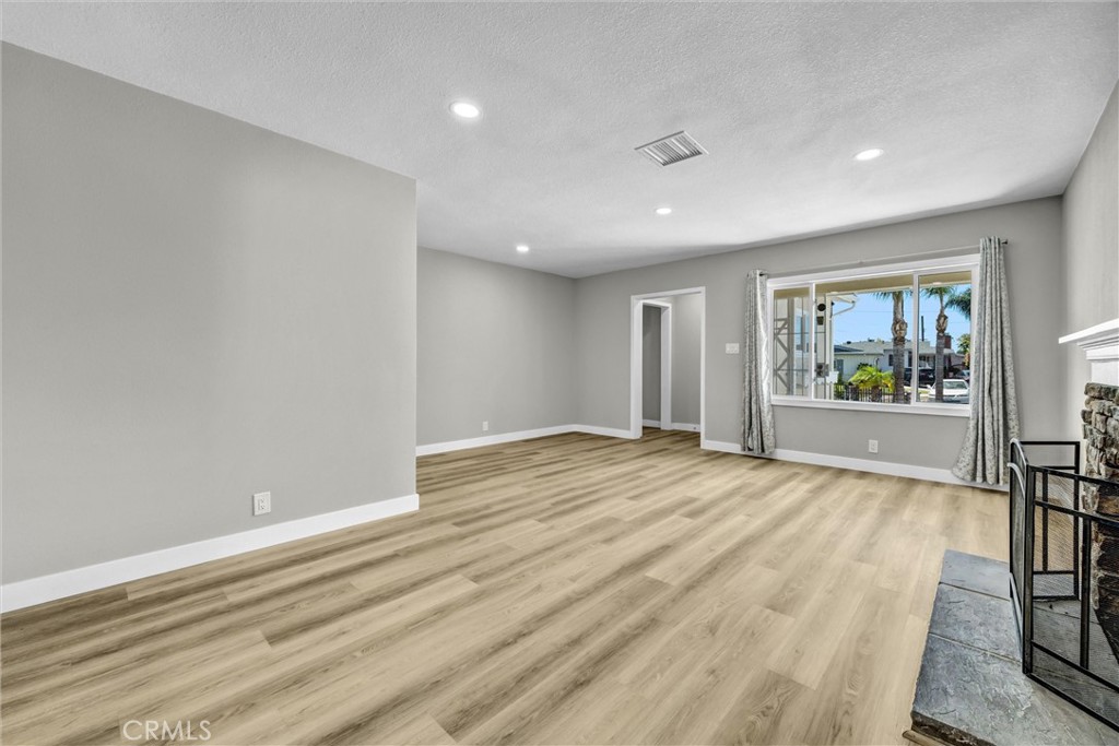 503 Wilson Circle Property Photo 4