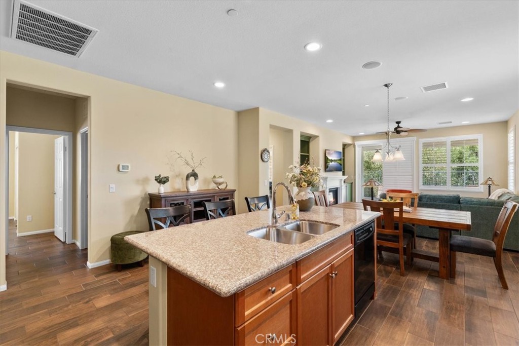 1670 Stellar Peak Property Photo 15