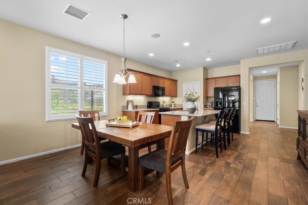 1670 Stellar Peak Property Photo 17